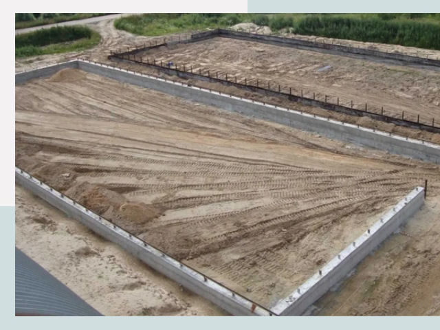 Фундамент для ангаров в Псков от 609 руб.